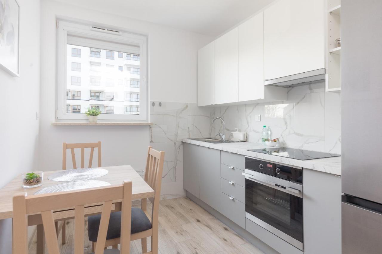 Metro Targowek Homely Apartment Warszawa Eksteriør bilde
